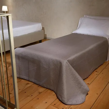 Ca 'd Calin Casa Nel Borgo Konukevi